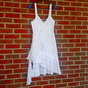 White lace BCBG maxazria